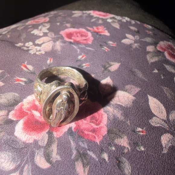 Elegant Gold and Silver Women's Jewelry - Picture 7 of 15